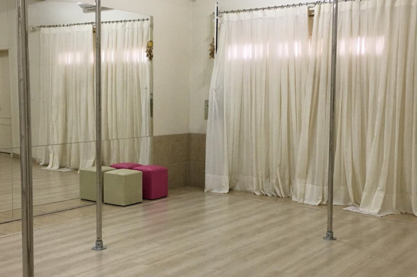 High Heels Pole Studio