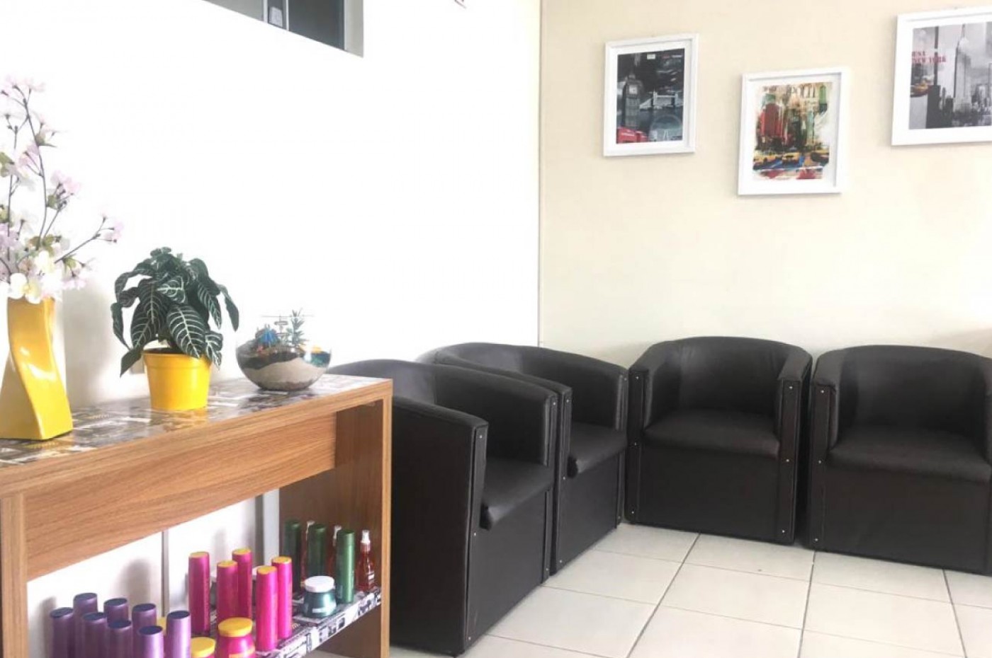 HR Hair Studio