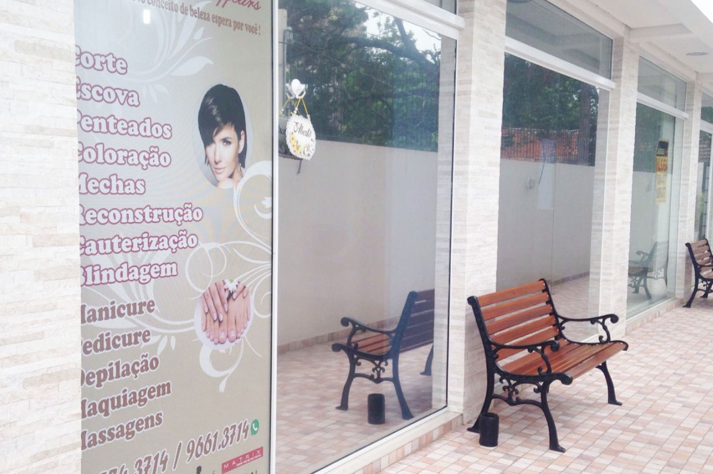 Divina's Coiffeur