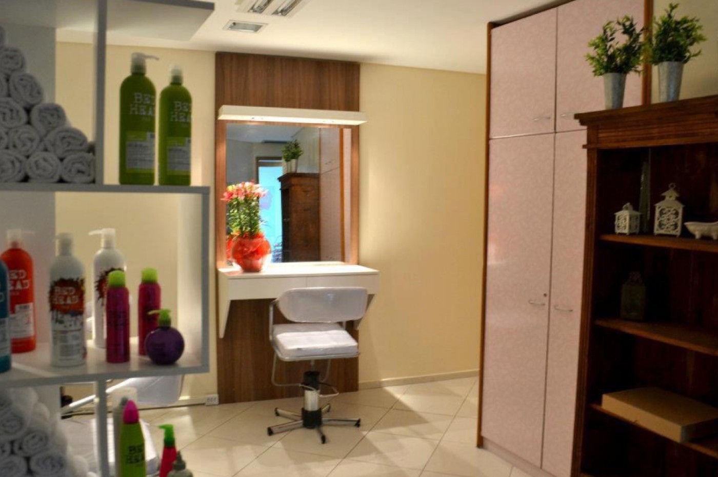 Vivar Beauty Company