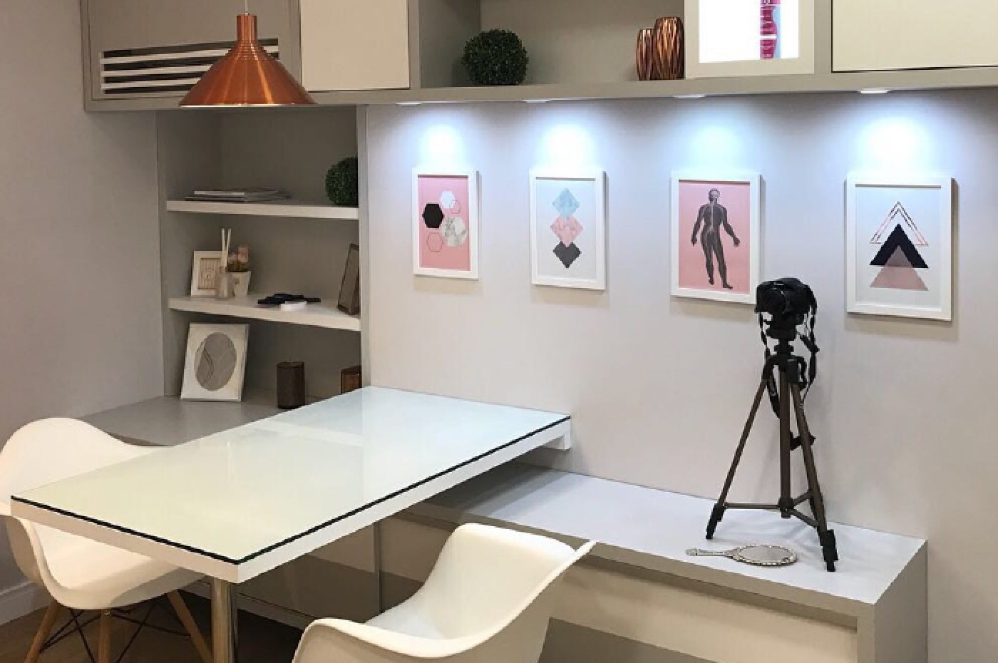 Lívia Born - Fisioterapia Dermatofuncional