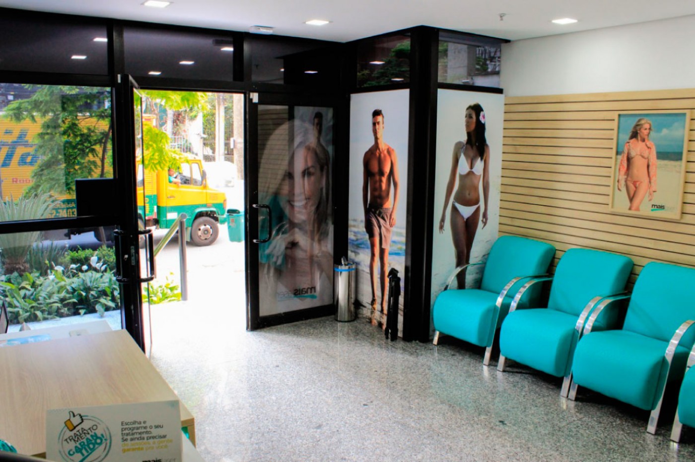 Maislaser by Ana Hickmann