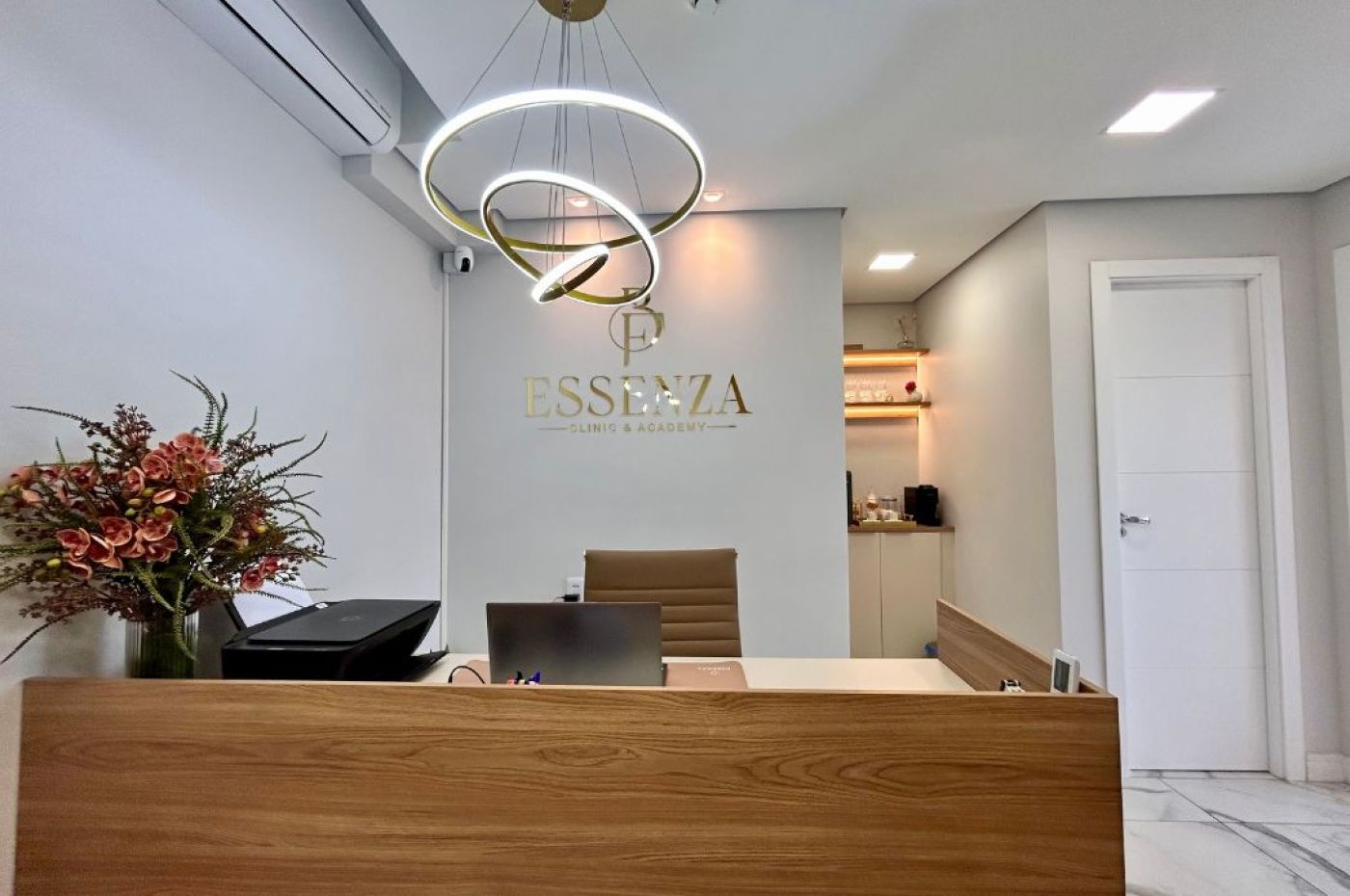 FB Essenza Clinic & Academy