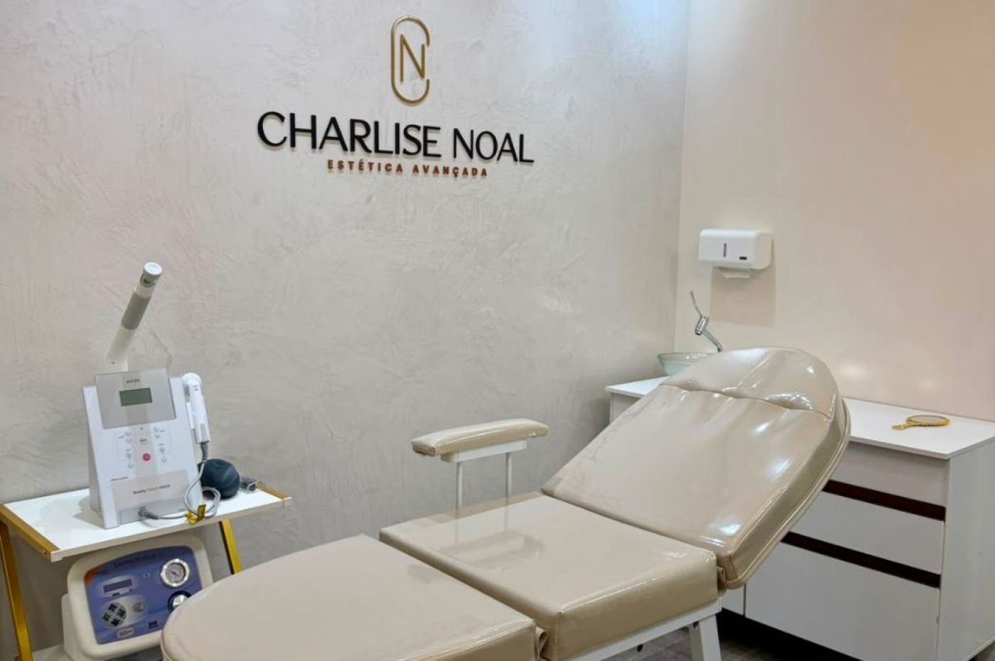 Charlise Noal Estética Avançada