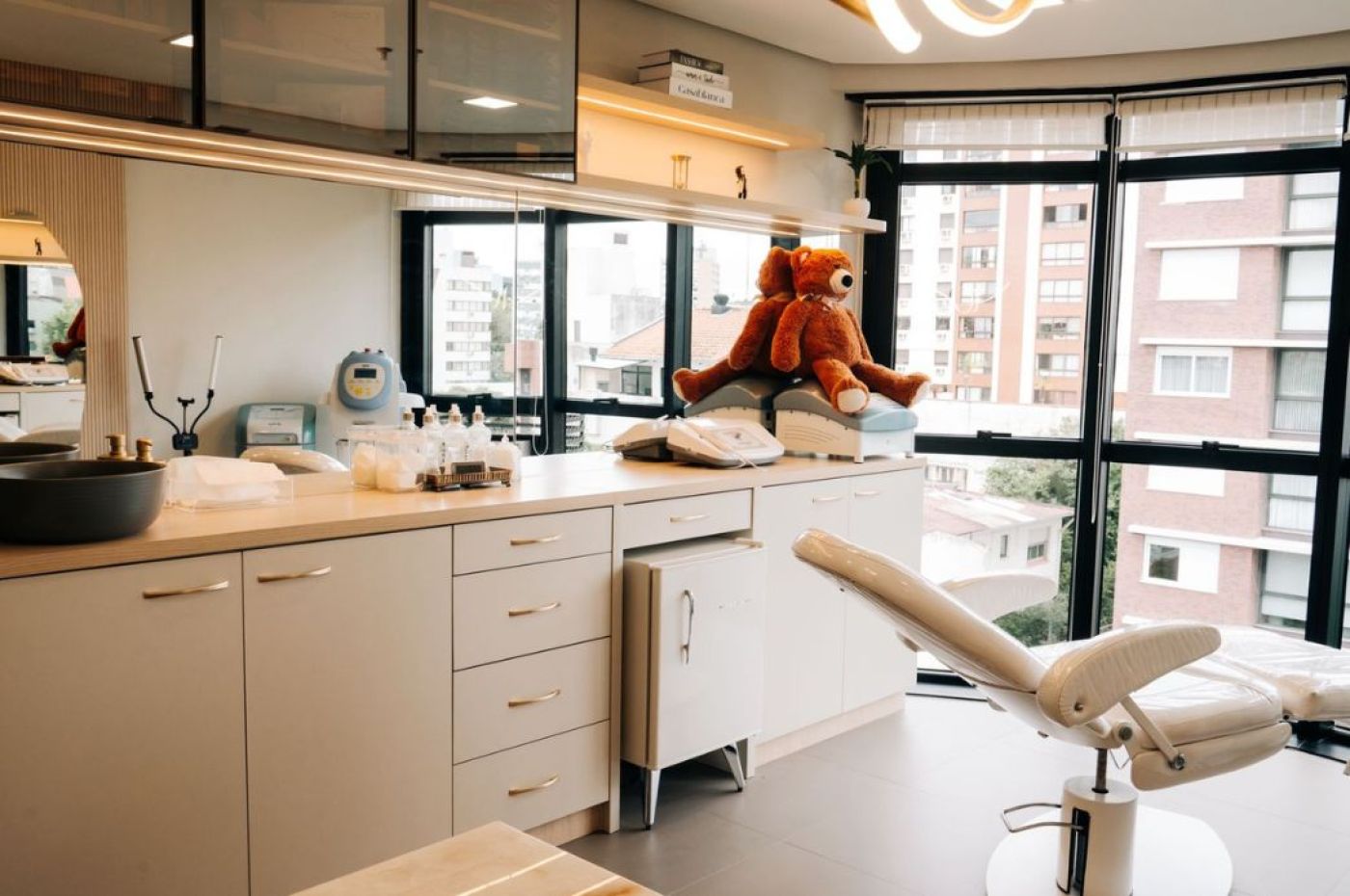 Dra. Caroline Borges