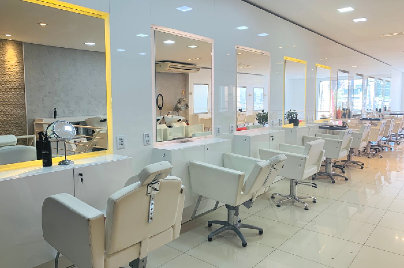 Red Beauty Bar