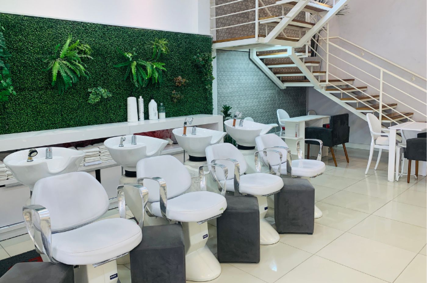 Red Beauty Bar