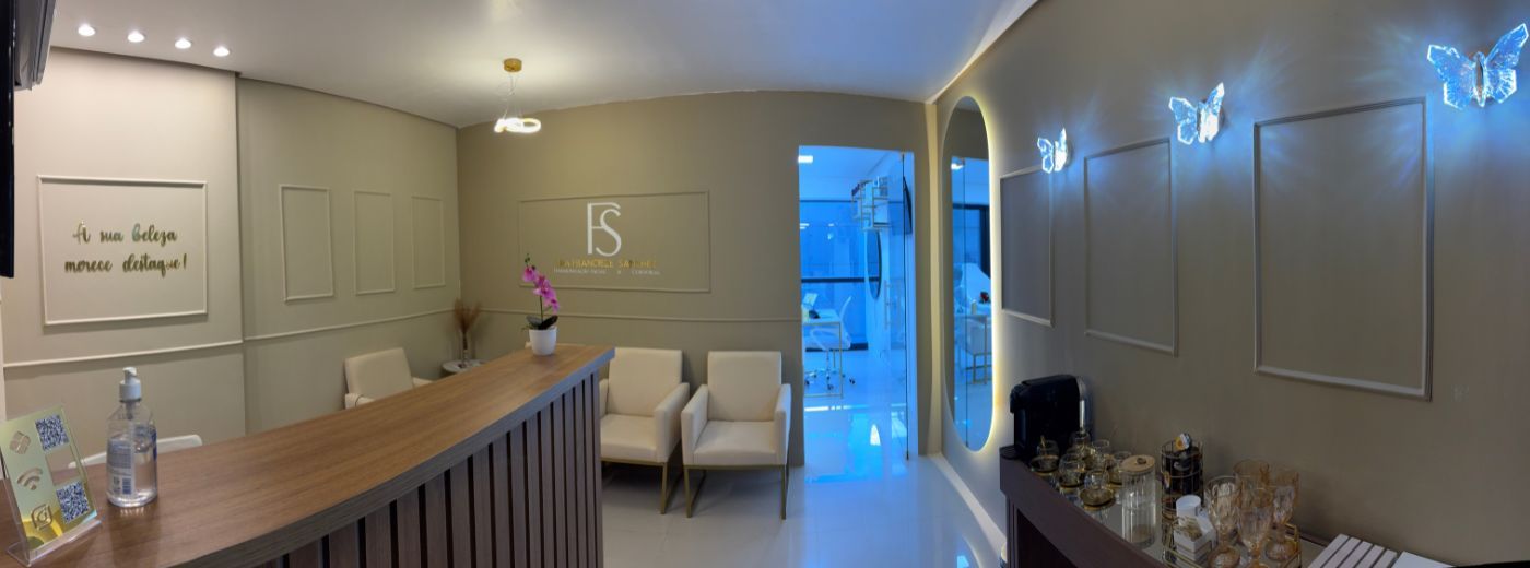 Preenchimento com 1ml de Ácido Hialurônico Rennova Lift® para Lábios