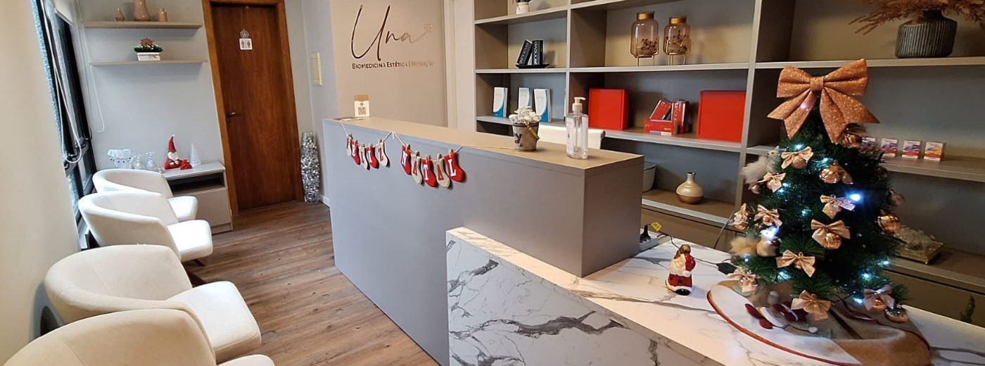 Remova células mortas com Dermaplaning + Máscara de Ouro + GANHE Spa Labial!